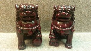 Set Of 2 Asian Chinese Red Resin Foo Dog Lion Figurines Statues