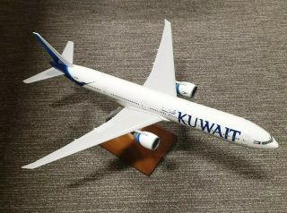 Kuwait Boeing 777 - 369 (er) 9k - Aoc Sky Marks Model