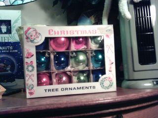 Vintage Boxed Set Of 12 Glass Christmas Tree Balls Ornaments
