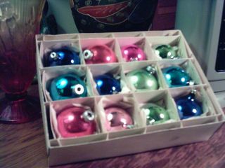 Vintage Boxed Set of 12 Glass Christmas TREE BALLS Ornaments 3
