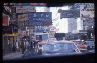 (008) Vintage 1973 35mm Slide Photo - Hong Kong - Street Scene