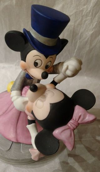Vintage Disney Mickey & Minnie Mouse Dancing Ceramic Figurine Top Hat Ball 5