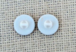 La Mode Milk Glass Clock Face Sewing Buttons 3/4 