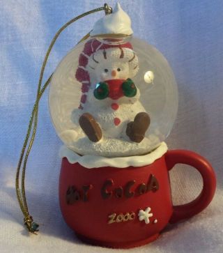 Barnes & Noble Snowman Hot Cocoa Mug Snow Globe 2000 Xmas Ornament Millennium