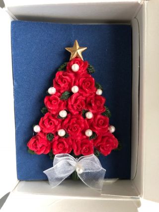 Vintage Avon Red Roses Pearls Christmas Tree Pin