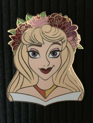 Disney Sleeping Beauty Aurora Briar Rose Fantasy Pin - Rose Flower Crown