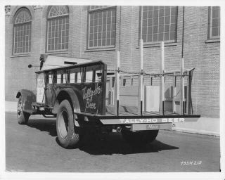 1934 Mack Stake Truck Press Photo 0123 - Tally - Ho Beer - Ridgewood