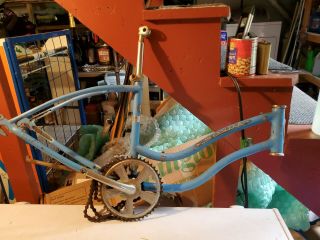 Vintage Schwinn Stingray Fair Lady 20in Bicycle Frame and crank 2