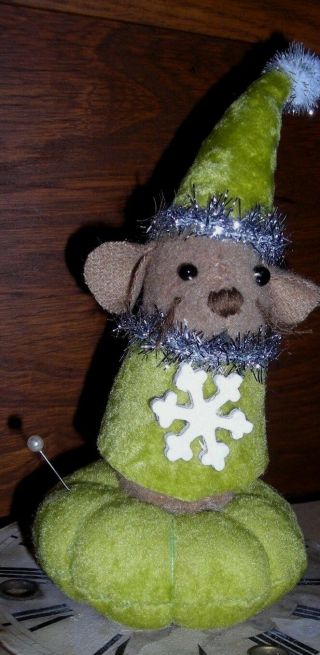 Fabric Snow Mouse On A Fabric Tuff By Prim Penny
