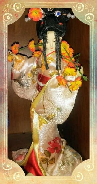 Japanese Chinese Geisha Girl Doll Asian Handcrafted Oriental Collectors Statue