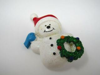 Vintage Christmas Pin: Polar Bear Bluebird Wreathe