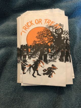 Vintage Halloween Trick Or Treat Paper Bags Pack Of 30 Size 4 " X 6 "