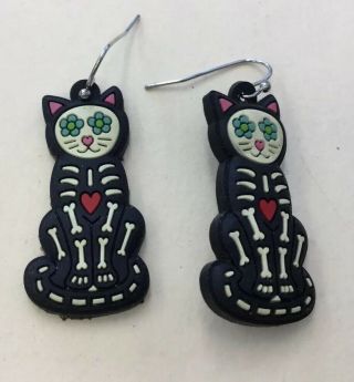 Vintage Halloween Holiday Costume Rubber Cat/skeleton Drop Earrings Lq4