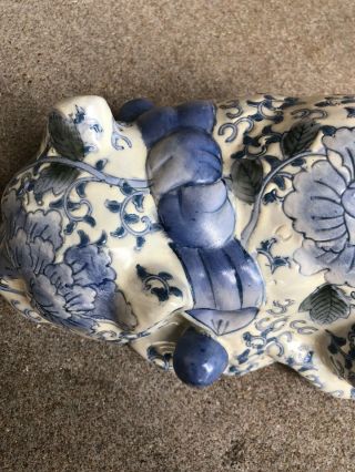 Vintage porcelain Chinese hand painted lucky sleeping cat figurine 10 
