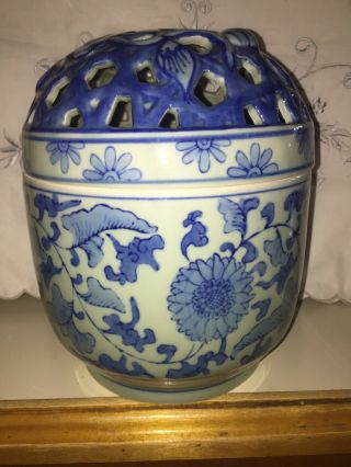 Chinese Ceramic Blue & White Flower Frog Vase Potpourri Diffuser Butterfly
