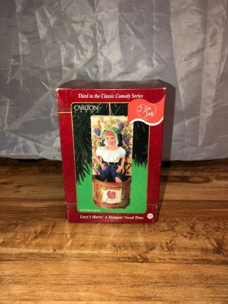 Carlton Cards Heirloom Ornament I Love Lucy Lucy 
