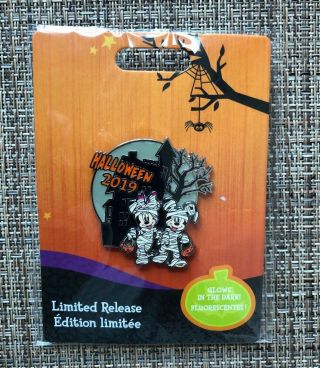 Disney Mickey And Minnie Mouse Halloween 2019 Pin Glow In The Dark In Hand