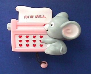 Russ Pin Valentines Vintage Mouse Pull String Pop Up Typewriter Holiday Brooch