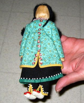 Iroquois Beaded Buckskin Vintage / Antique Native American Corn Husk Indian Doll