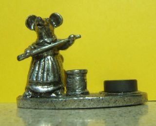 Metzke Pewter Mouse Magnetic Thimble Holder 1981