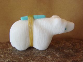 Zuni Indian Hand Carved White Marble Bear Fetish By Herbert Halate Ff551