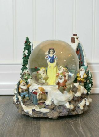 Disney Snow White & The Seven Dwarfs Musical Snow Globe Plays Jingle Bells