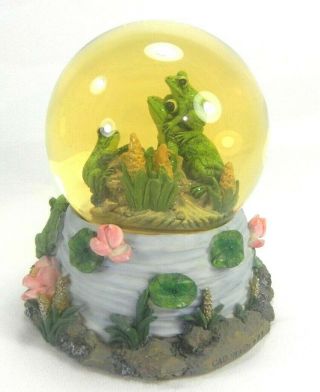 Cadona Musical Frog Snow Globe " Some Day My Prince Will Come " Vintage 1998
