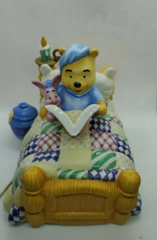 Winnie The Pooh Ceramic Lamp/ Night Light Pooh Reading To Piglet Honey Pot Bed