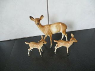 Vintage Plastic Deer Doe And Two Fawns Mom And Two Babies Made In Hong Kong 6 "