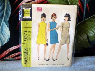 1967 Mccalls Dress Sewing Pattern 9071 12/34 Bust