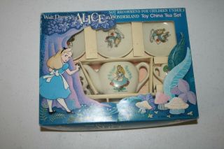 Vintage Alice In Wonderland Toy Bone China Tea Party Set Walt Disney Japan