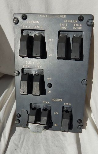 Boeing 727 Airliner Hydraulic System Control Panel Assembly,  Wow