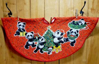 Vintage/retro Panda Bear Quilted Red Christmas Holiday Tree Skirt 35 " Diameter