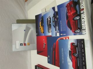 2005 Gm Dealer Sales Brochure Set W/case Corvette Hummer Xlr Cobalt Full Line 05