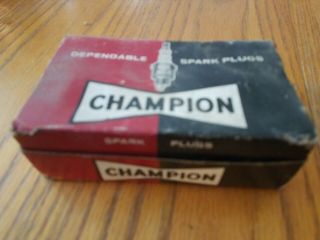 Vintage Nos Box 10 Champion J12y Spark Plugs