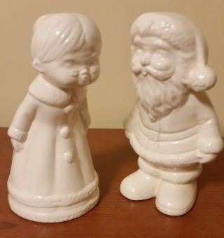 Vintage Ceramic Mold Kissing Santa & Mrs.  Santa Figures - White - 7 1/2 " Tall