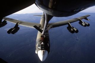 Us Air Force Usaf B - 52h Stratofortress Aircraft Kc - 135 Stratotanker Aircraft