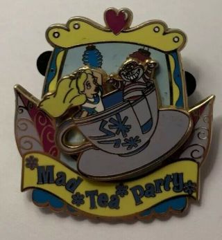 Disney - Mad Tea Party - Alice In Wonderland Cheshire Cat Pin