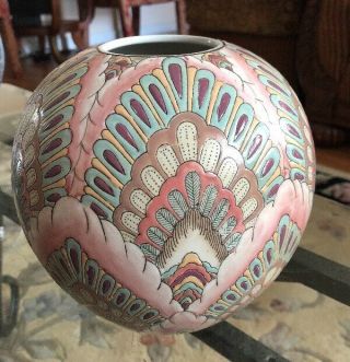 Chinese Porcelain Bowl Vase H F P Macau Toyo Pink Blue With Gold Leaf 6 1/4”tall