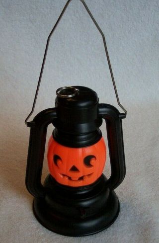 Vintage Halloween Light Up Pumpkin Lantern,  Plastic,  2c Batteries