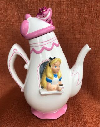 Walt Disney Classics Alice In Wonderland Cheshire Cat Teapot By Treasure Craft