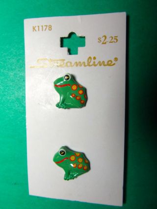 (2) Vintage 5/8 " Streamline Green Frog Plastic Shank Buttons (o309)