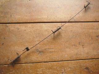 English British Wwi War Entanglement Wire With Metal Clip - Antique Barbed Wire