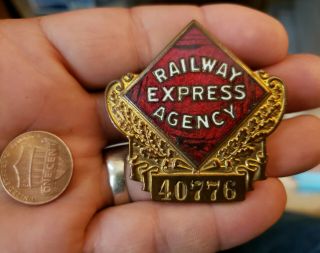 obsolete antique Railway Express Agency hat badge 40776 red enamel 9, 2