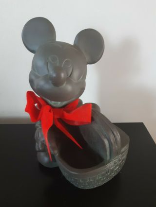 Disney Mickey Mouse Garden Planter Statue Picnic Basket Figure Vintage 1997 13 "