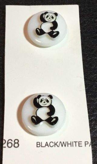 2 Vintage 5/8” La Mode Realistic Novelty Figural Plastic Panda Bear Buttons