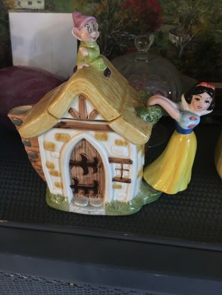 Walt Disney Snow White & 7 Dwarfs Porcelain Tea Pot,