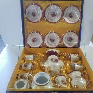 Vintage Japan Design 15 Piece Full Porcelain Tea Espresso Coffee Set Gold Trim