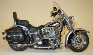 Franklin Harley - Davidson Heritage Softail Motorcycle,  Helmet,  1:10 Scale