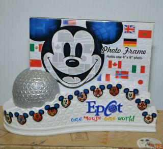 Walt Disney World Epcot Flags Mickey Mouse Resin Picture Photo Frame - Rare